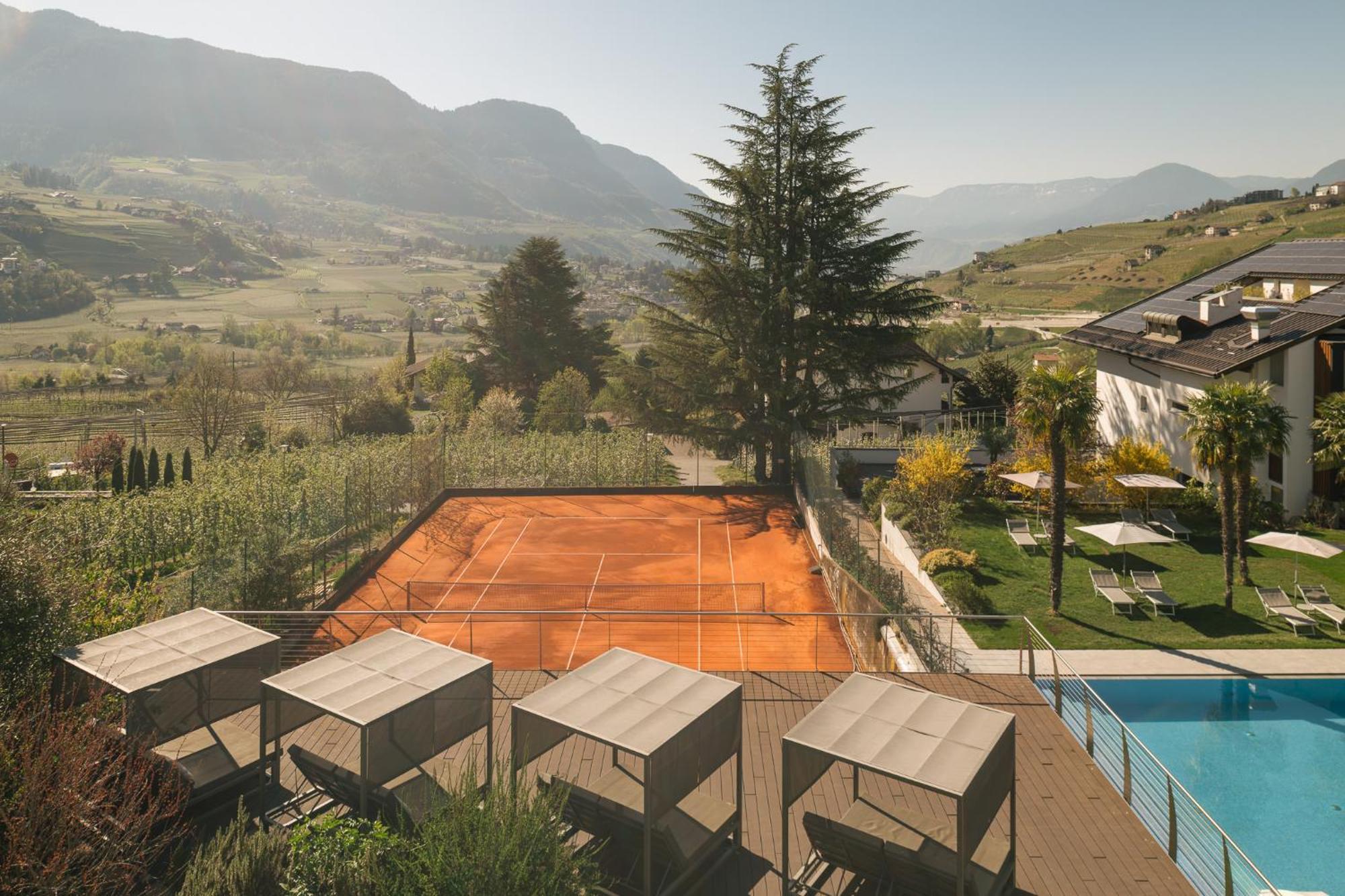 Appartamento con 2 Camere da Letto, Balcone e Terrazza