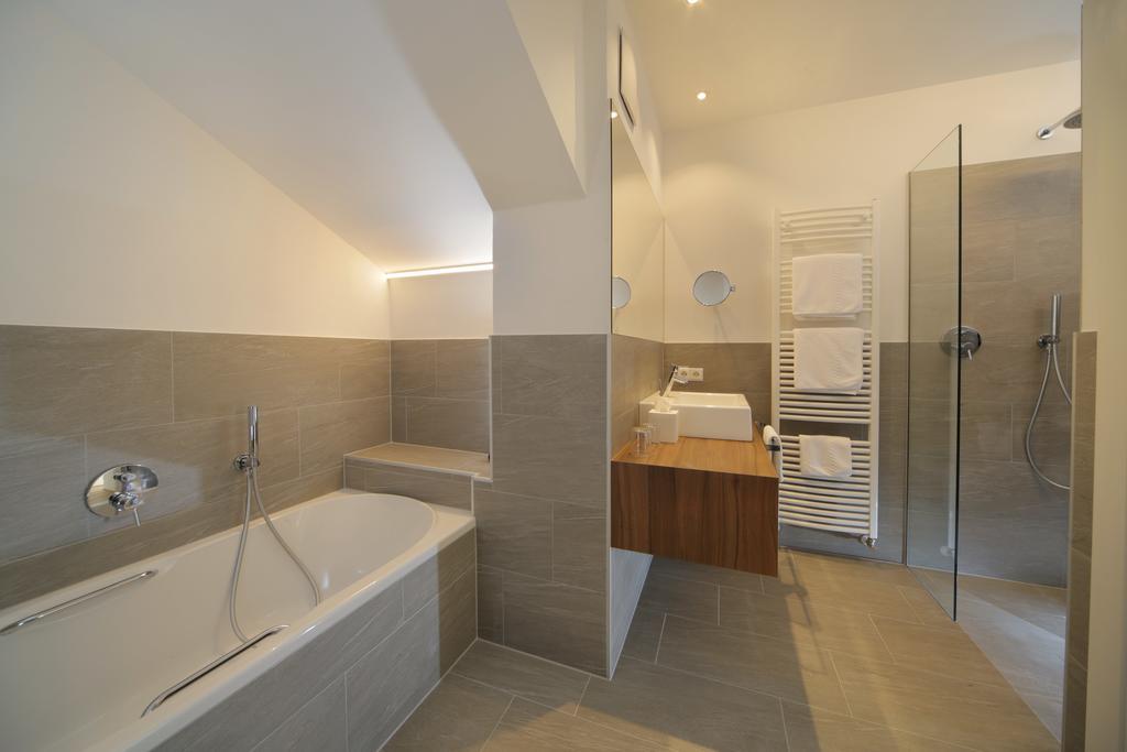 Appartamento con 2 Camere da Letto e Balcone